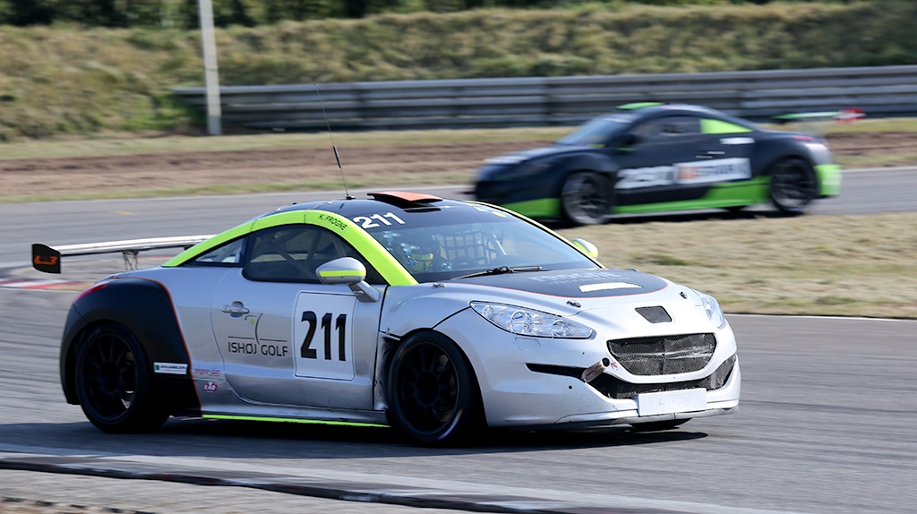 Peugeot RCZ'erne er dominerende i DEC2, og det er de to søsterbiler i Dan Agro Racing som ligger helt i top.
(Foto: Motorsporten.dk)